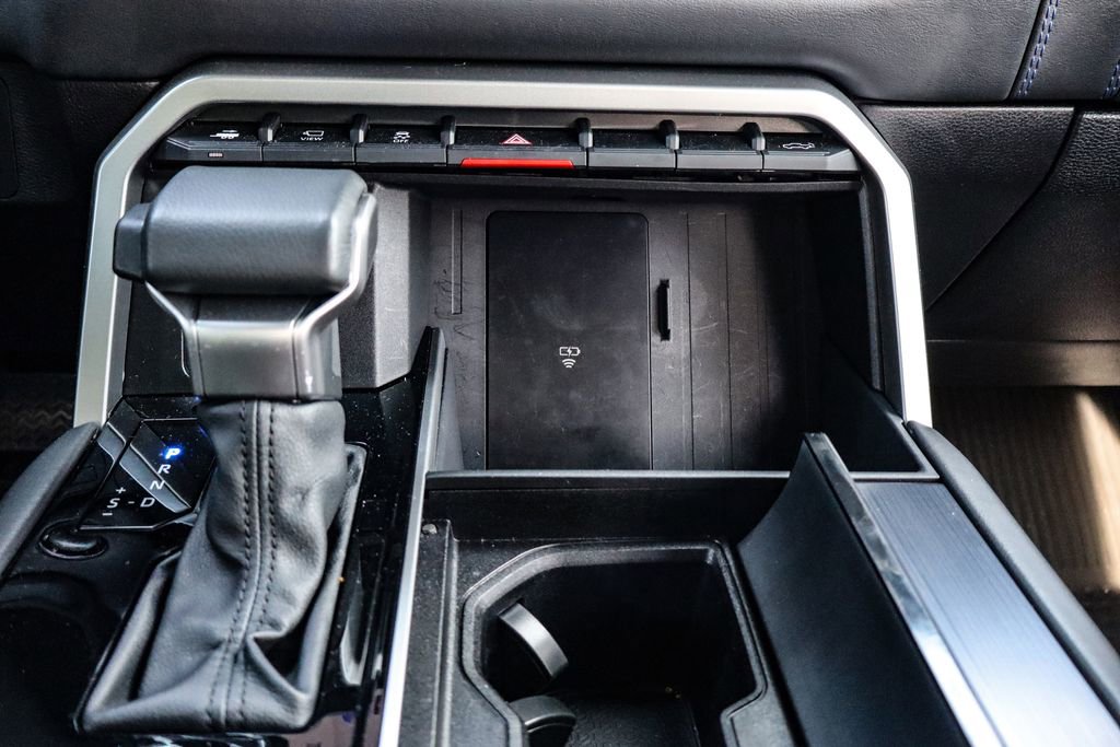 Used 2025 Toyota Tundra Platinum image 31