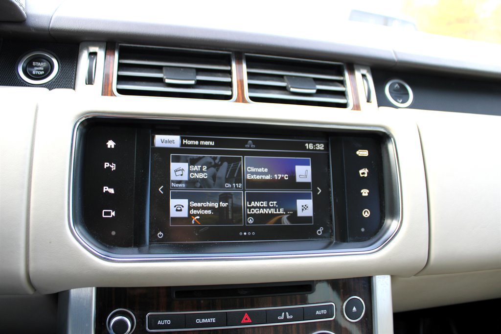 Used 2016 Land Rover Range Rover HSE image 29