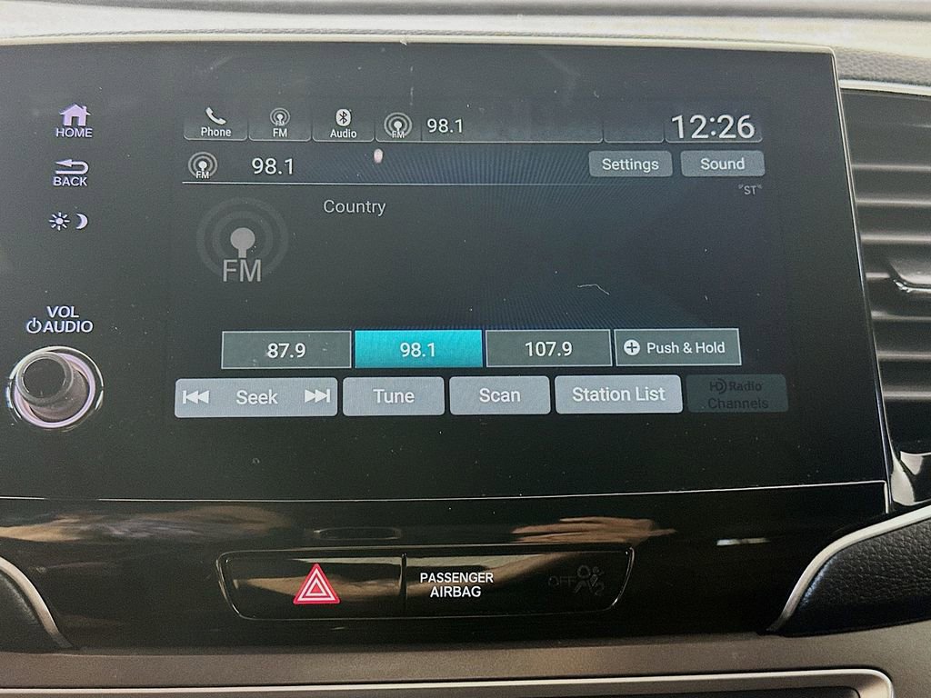 Used 2025 Honda Passport EX-L image 17
