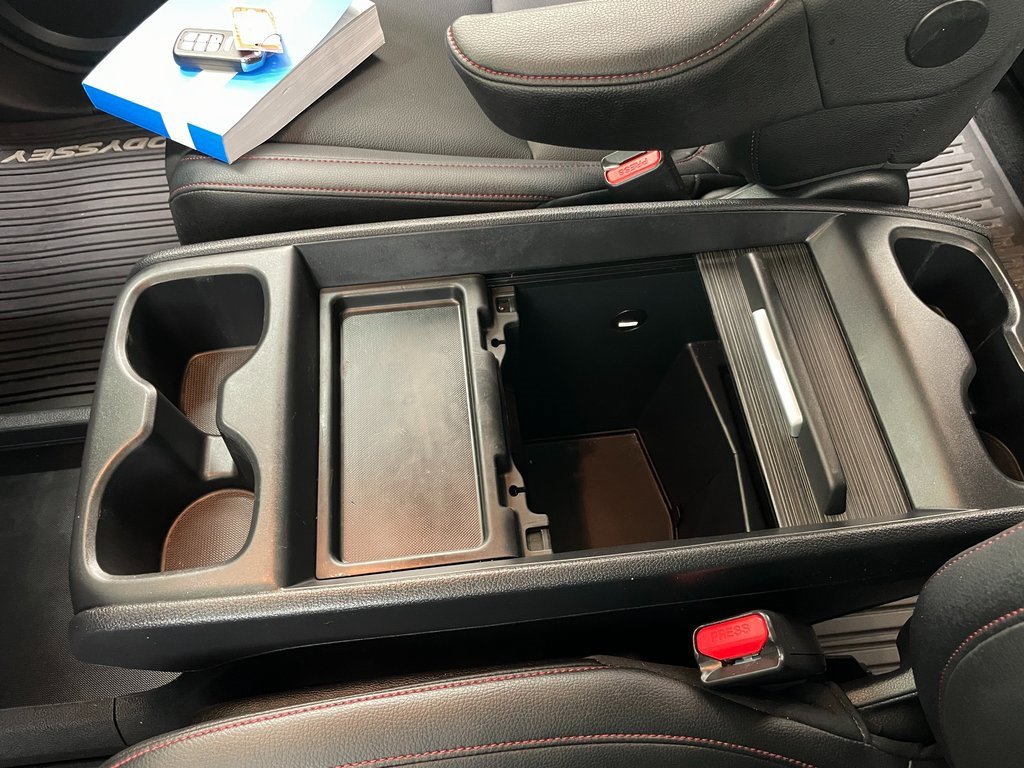 Used 2024 Honda Odyssey Sport image 32