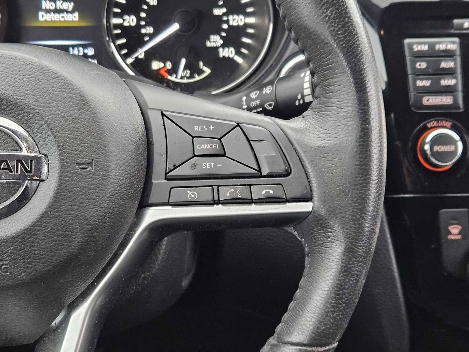 Used 2017 Nissan Rogue SV w/ SV Premium Package FWD image 28