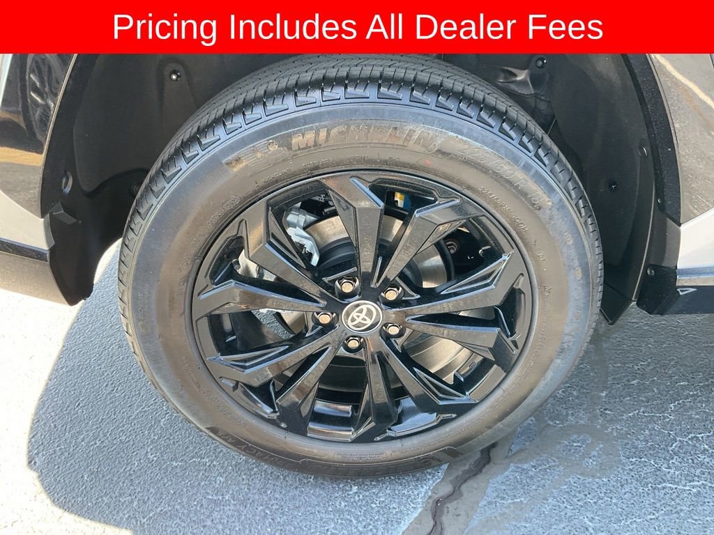 Used 2023 Toyota RAV4 XSE AWD/4WD image 25