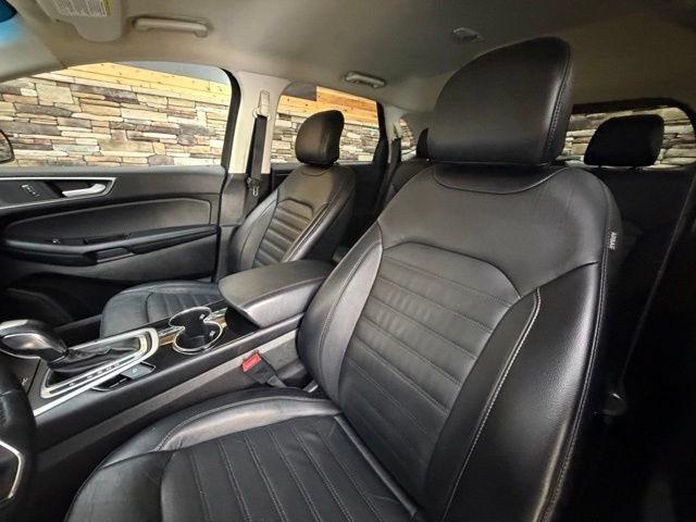 Used 2017 Ford Edge SEL w/ Equipment Group 201A AWD/4WD image 14