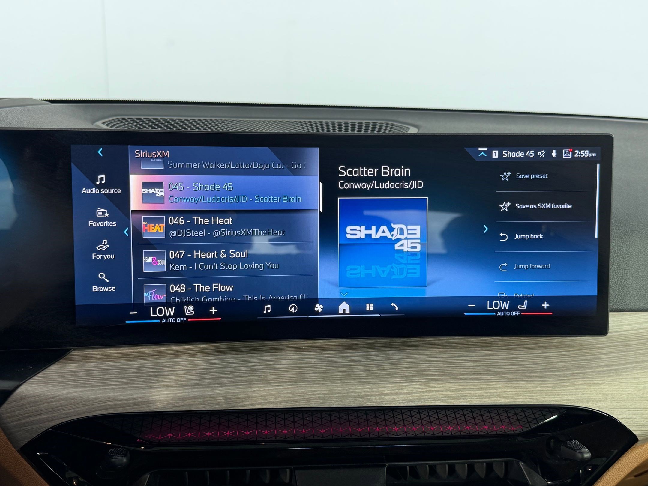 Used 2025 BMW 430i w/ Premium Package image 23