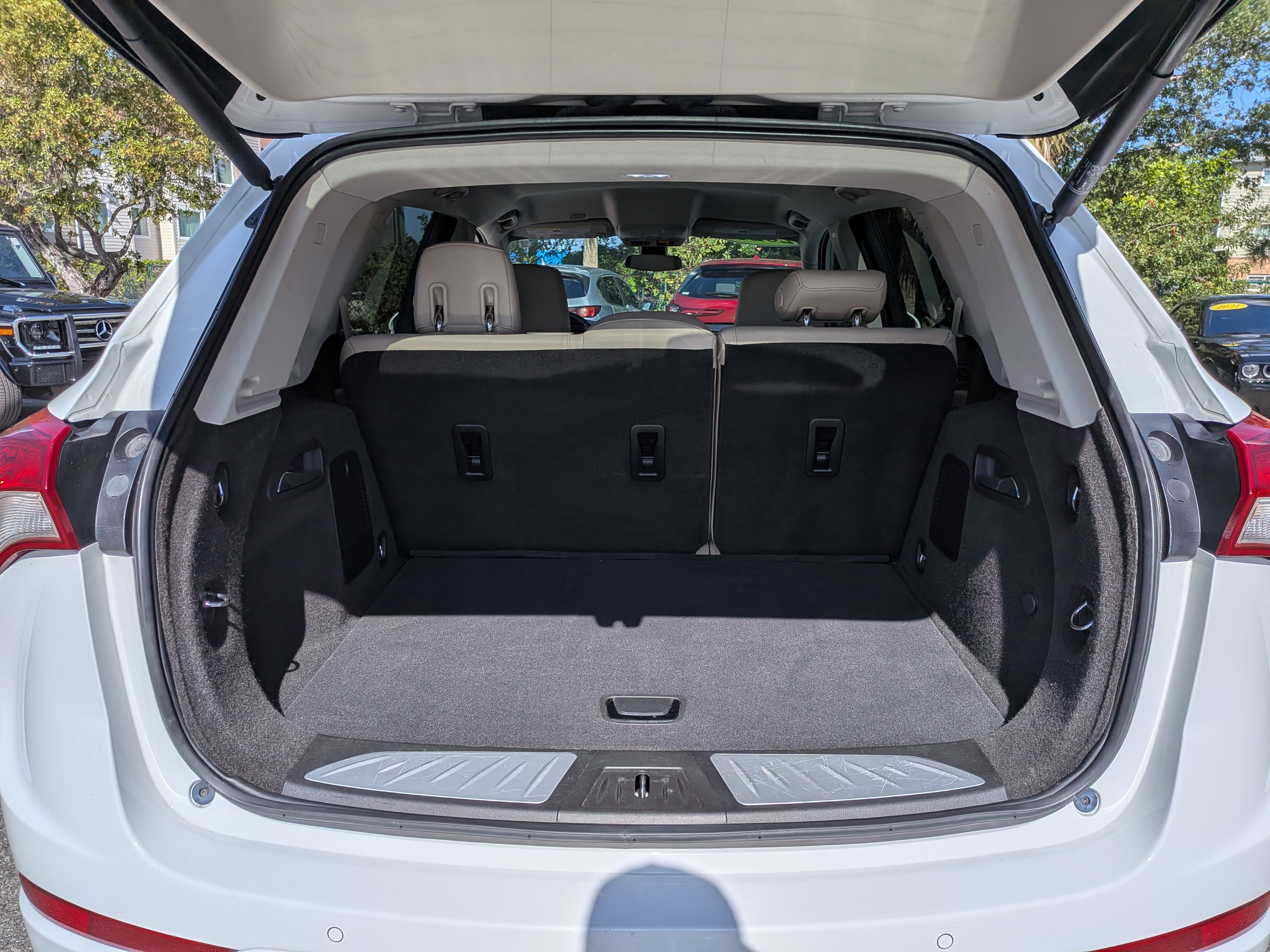 Used 2020 Buick Envision Premium w/ Driver Confidence Package image 13