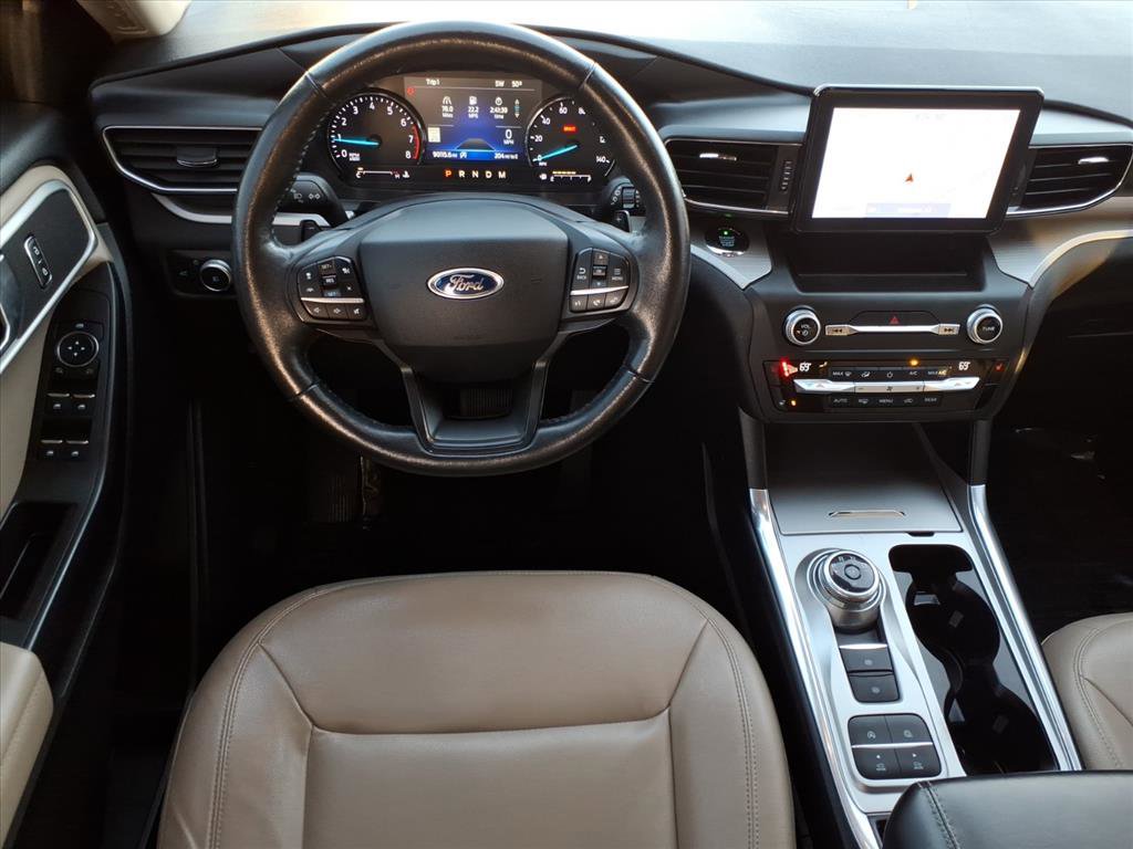 Certified 2020 Ford Explorer XLT w/ Equipment Group 202A image 17