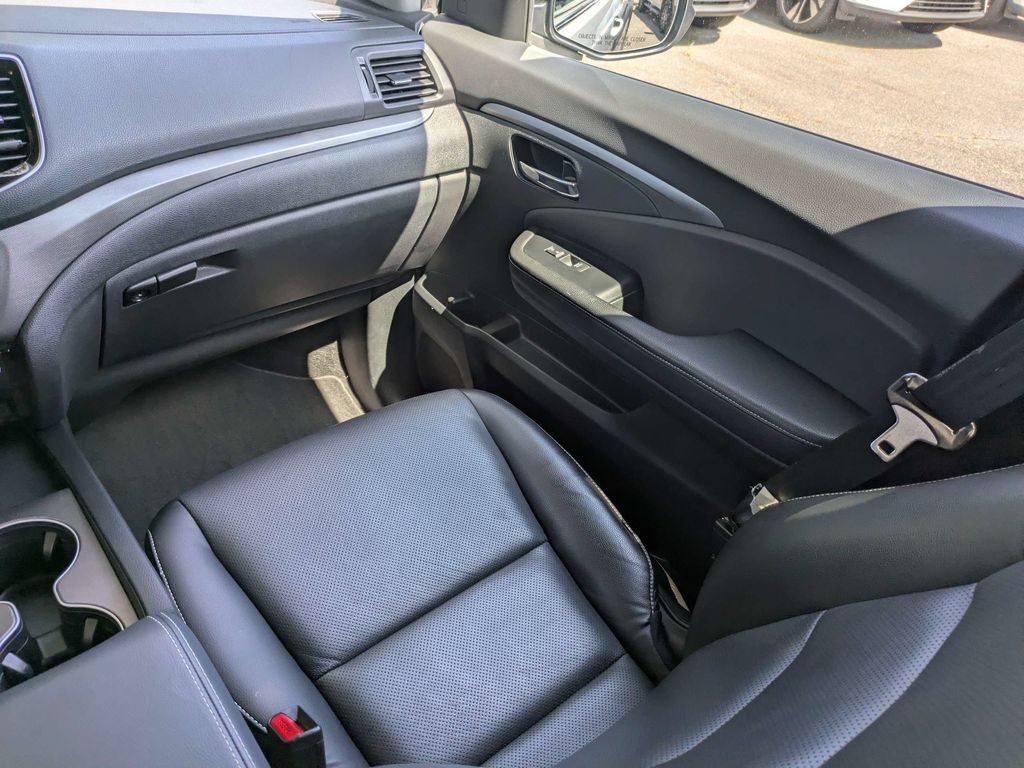 Used 2025 Honda Ridgeline RTL image 16