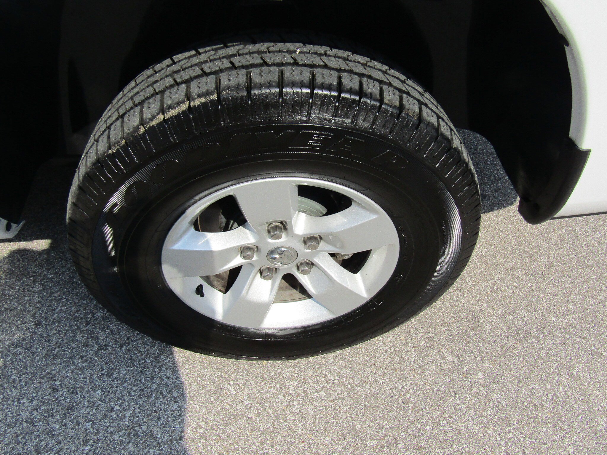 Used 2023 RAM 1500 Classic SLT w/ Trailer & Traction Group AWD/4WD image 10