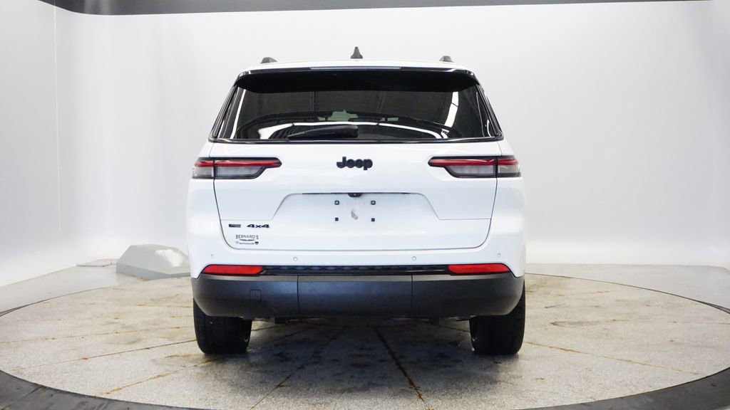 Certified 2022 Jeep Grand Cherokee L Laredo image 4