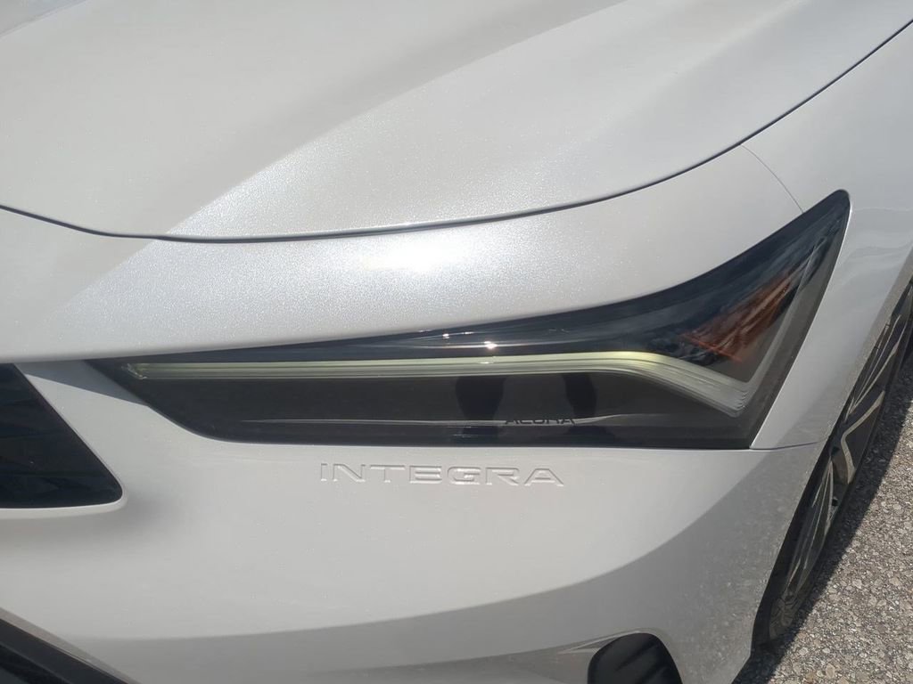 New 2025 Acura Integra Base image 10