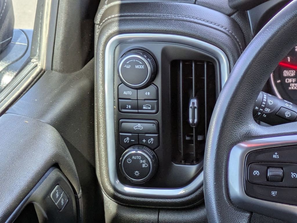 Used 2020 Chevrolet Silverado 1500 LT image 22