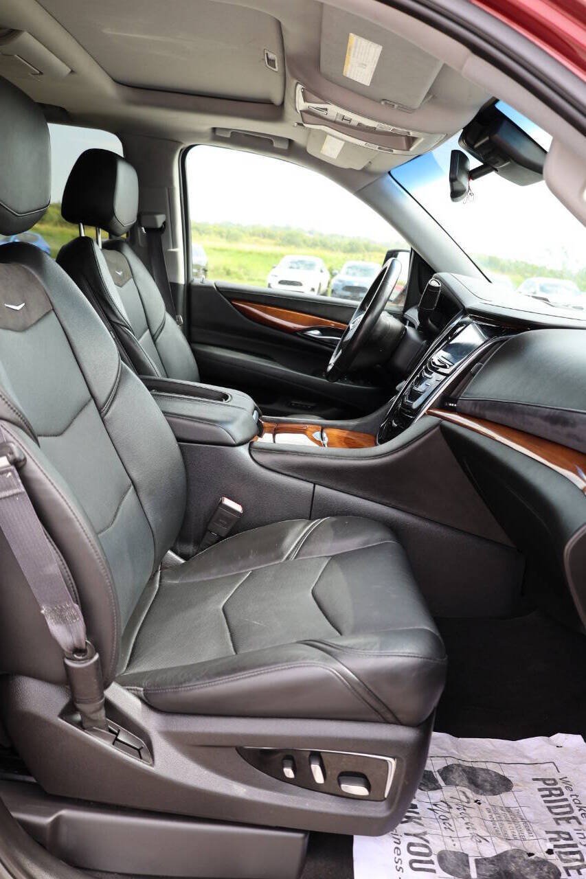 Used 2016 Cadillac Escalade Premium AWD/4WD image 15