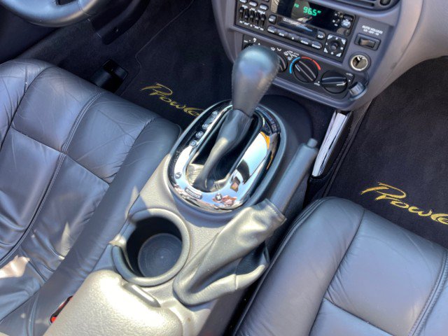 Used 2002 Chrysler Prowler image 26