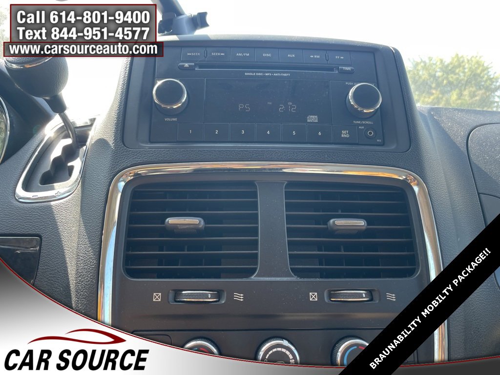 Used 2012 Dodge Grand Caravan SE image 20