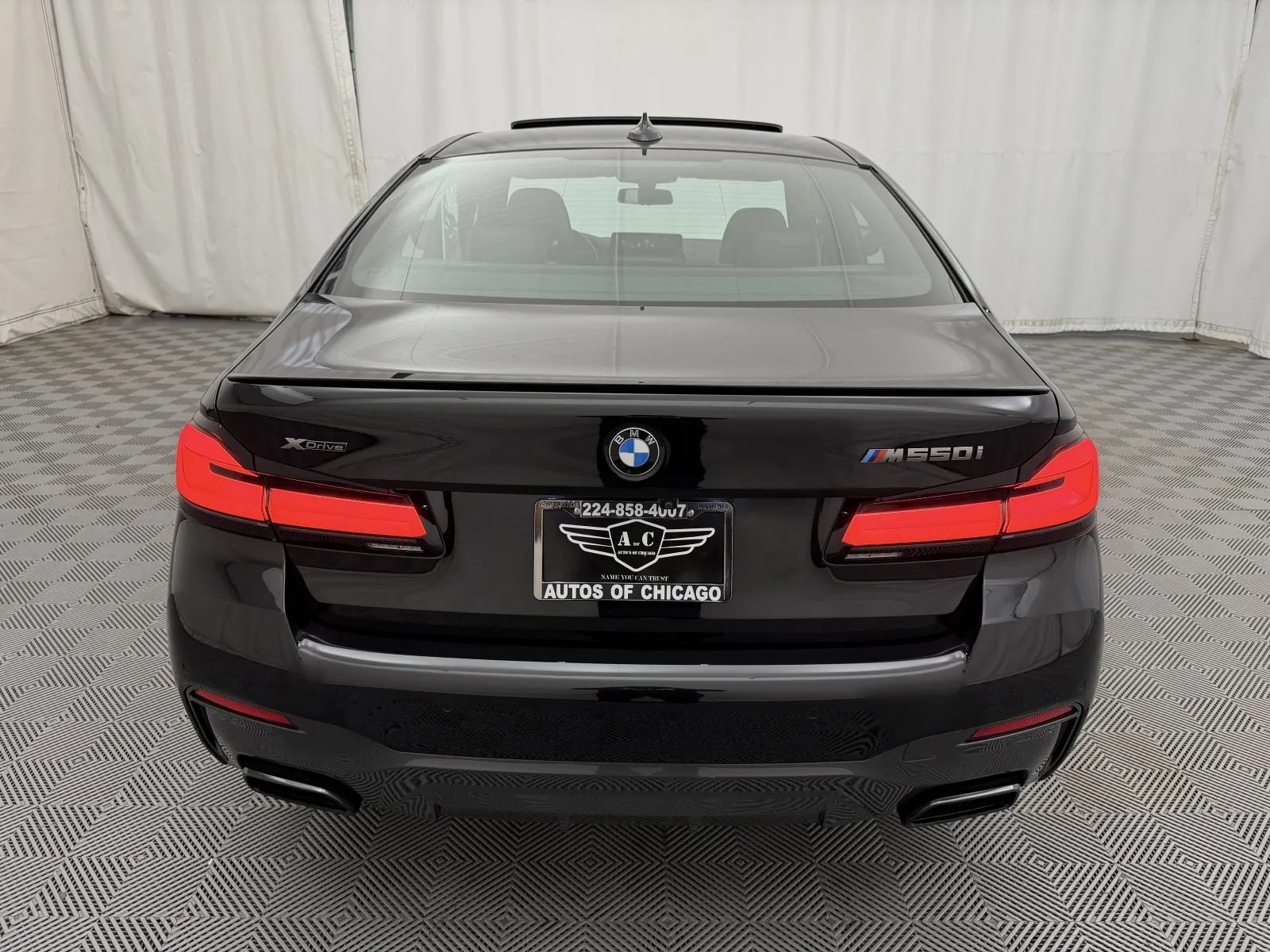 Used 2021 BMW M550i xDrive AWD/4WD image 7