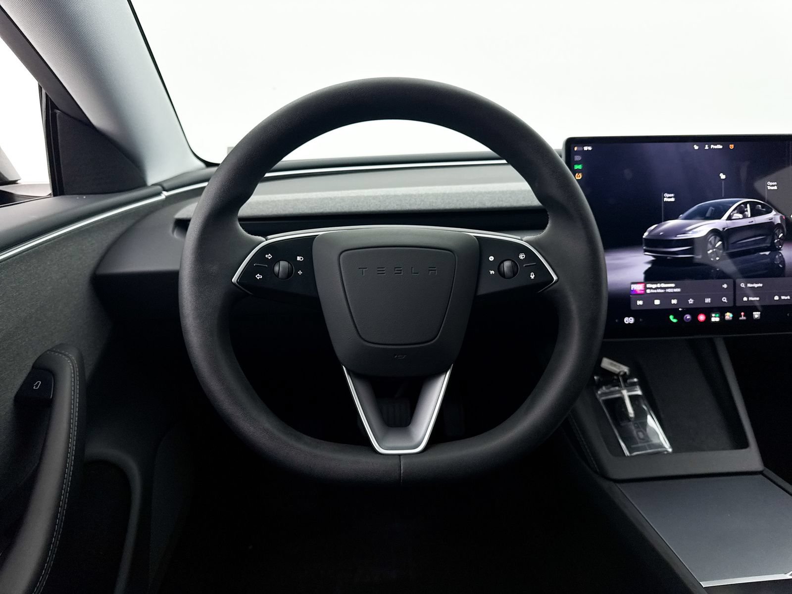Used 2025 Tesla Model 3 Long Range RWD image 3
