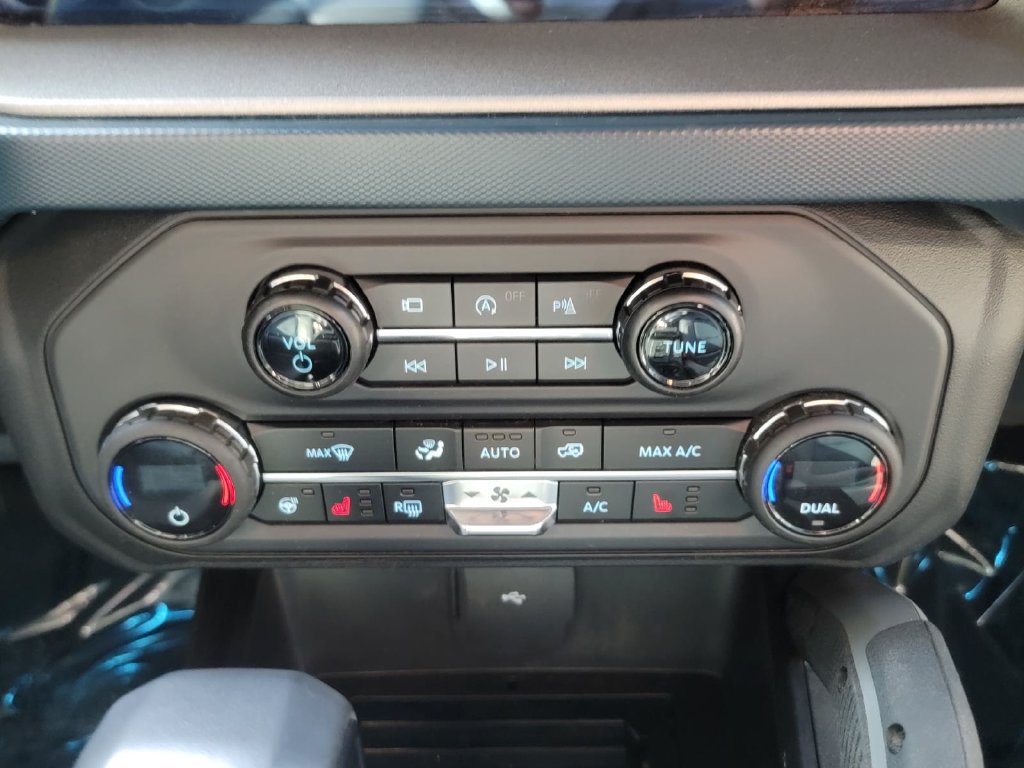 Used 2024 Ford Bronco Outer Banks AWD/4WD image 26