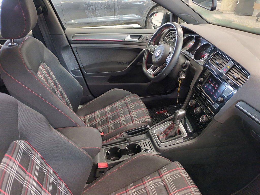 Used 2021 Volkswagen GTI SE image 35