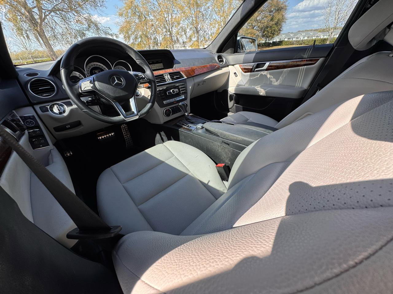 Used 2013 Mercedes-Benz C 250 Sport image 15