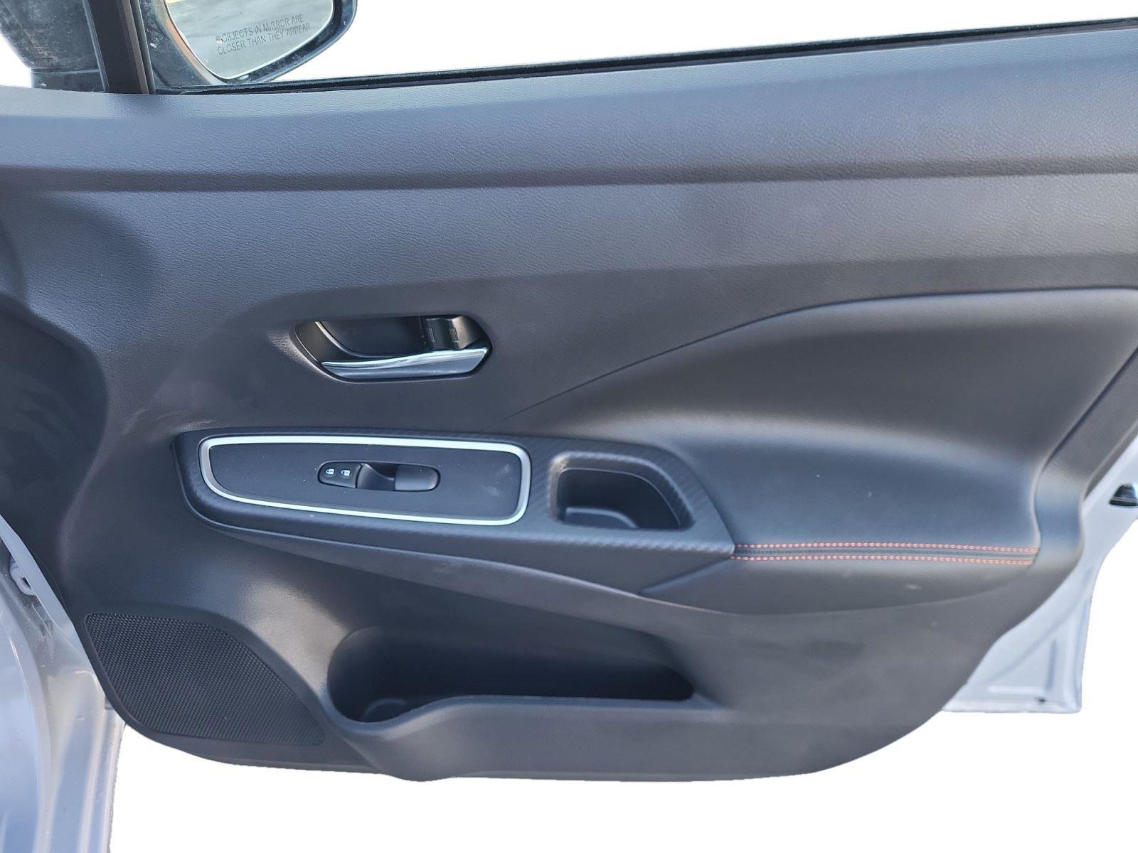 New 2025 Nissan Versa SR w/ Trunk Package image 23