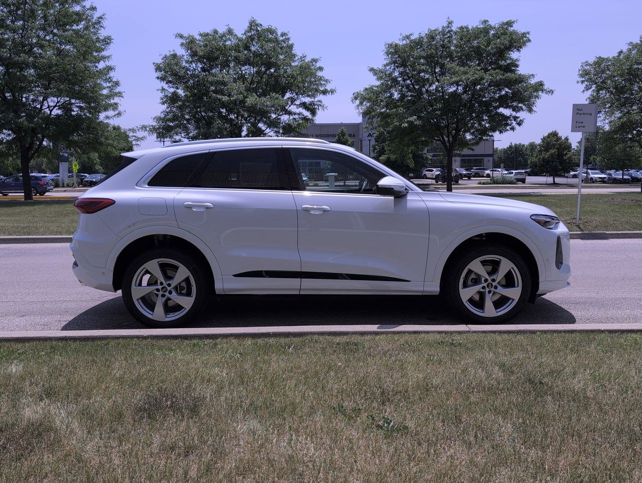 New 2025 Audi Q5 Premium Plus image 38