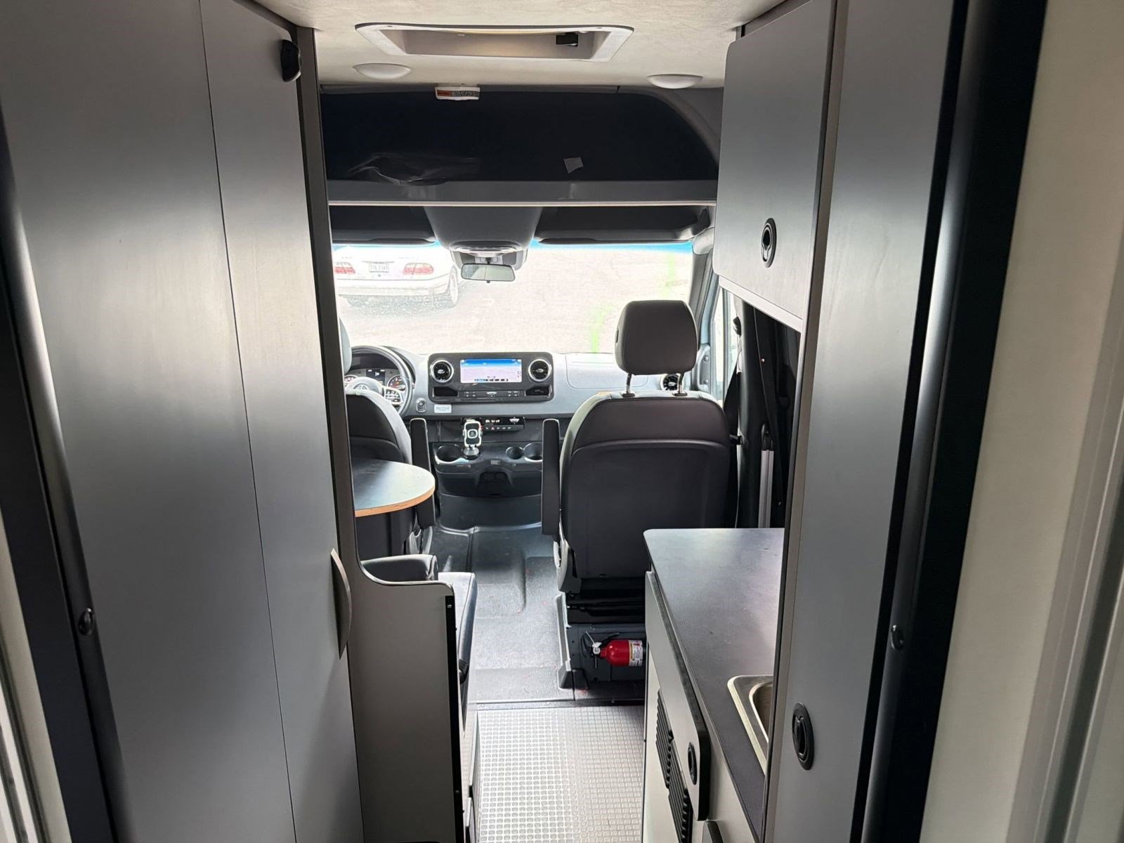 Used 2021 Mercedes-Benz Sprinter 2500 image 12