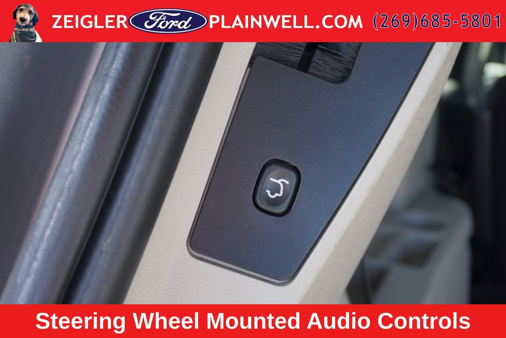 Used 2016 Dodge Grand Caravan SXT FWD image 11