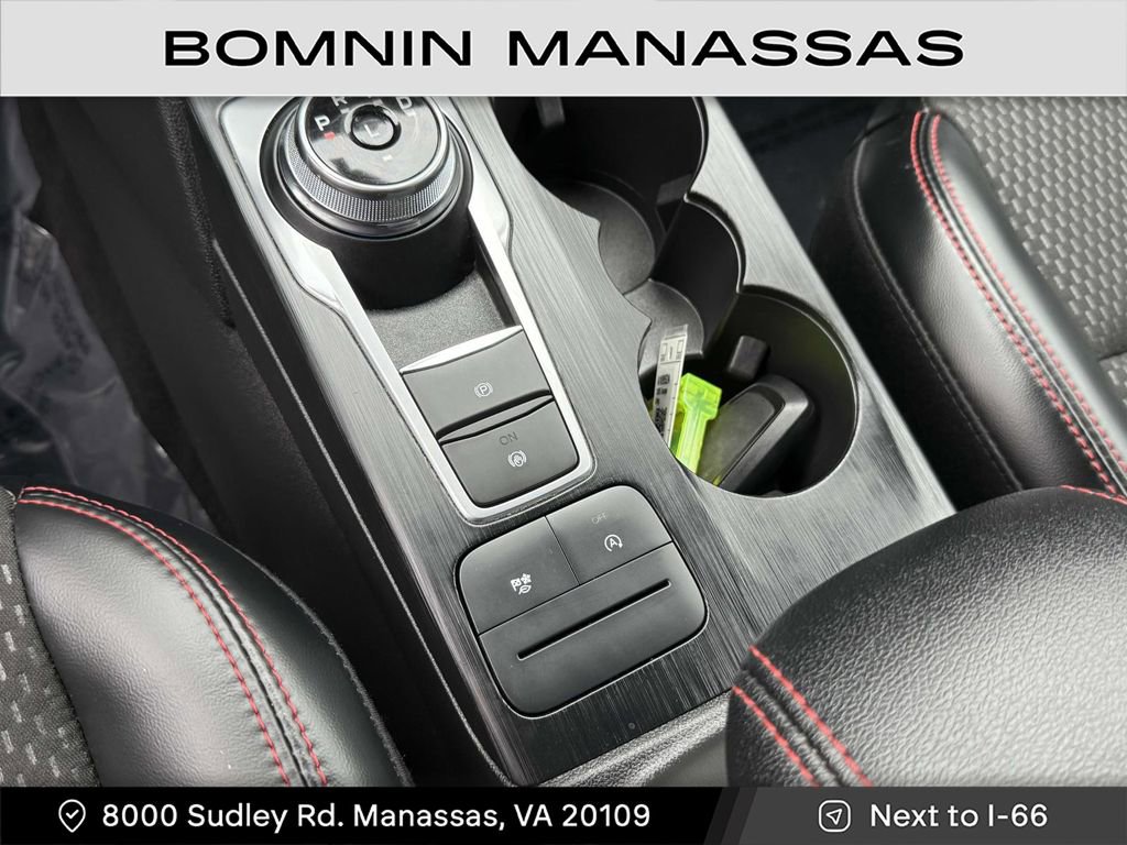 Used 2025 Ford Escape ST-Line image 7