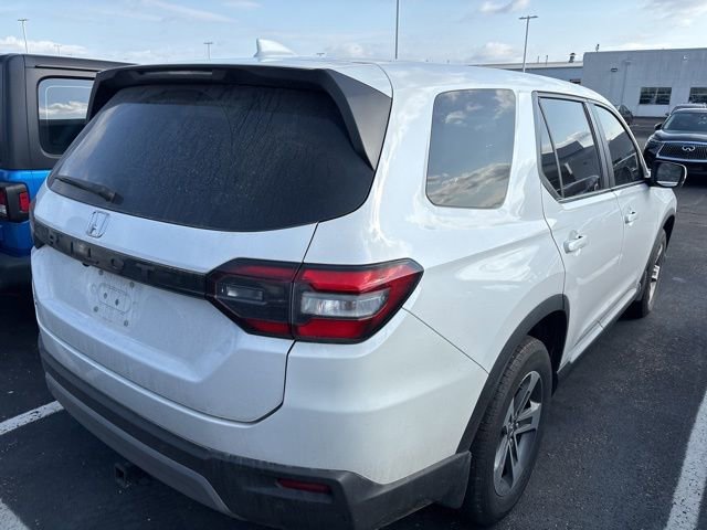 Used 2023 Honda Pilot EX-L image 6