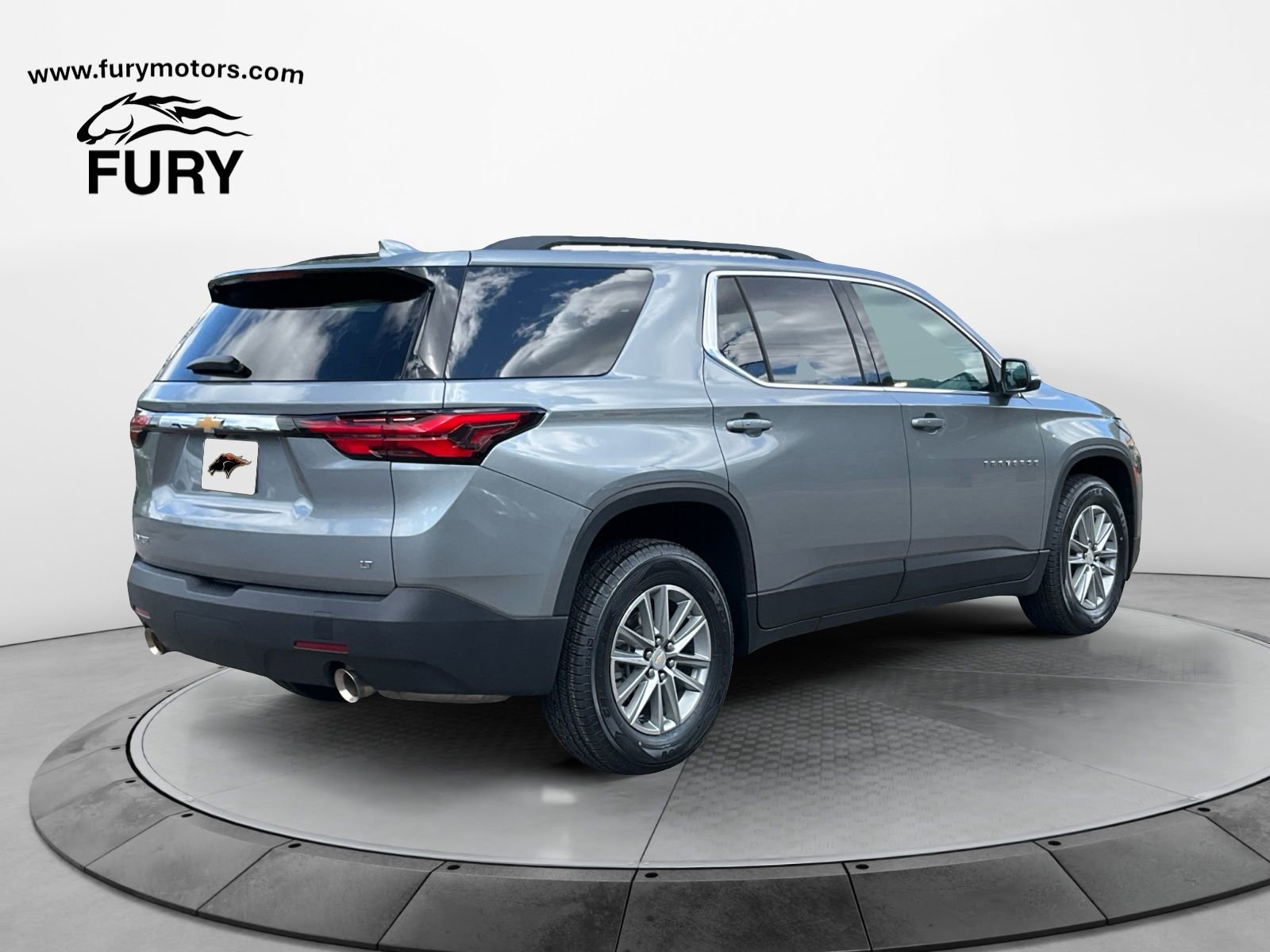 Used 2023 Chevrolet Traverse LT FWD image 3