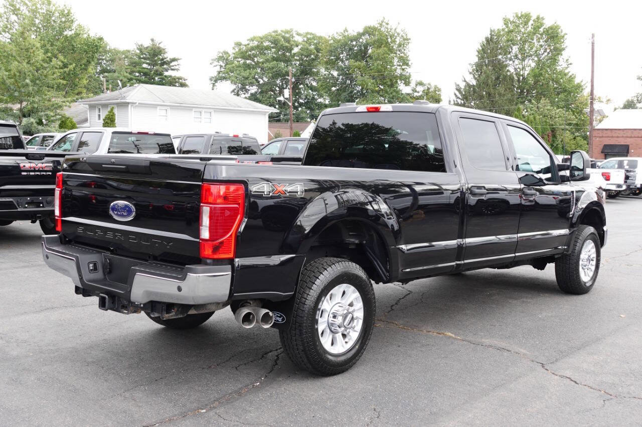 Used 2022 Ford F350 XLT w/ XLT Value Package image 3