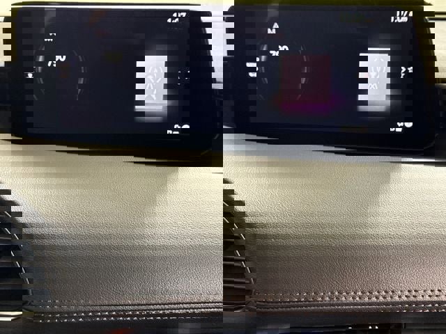 New 2026 MAZDA MAZDA3 Hatchback w/Premium Plus Pkg AWD/4WD image 21