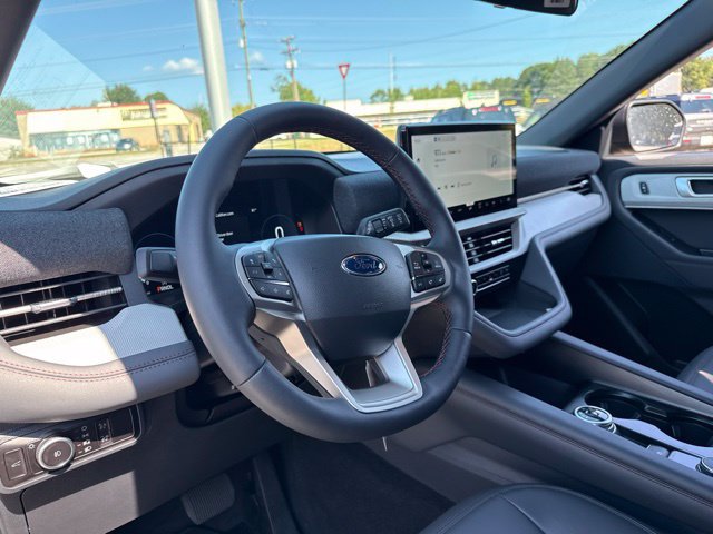 New 2027 Ford Explorer Active w/ Active Comfort Package RWD image 30