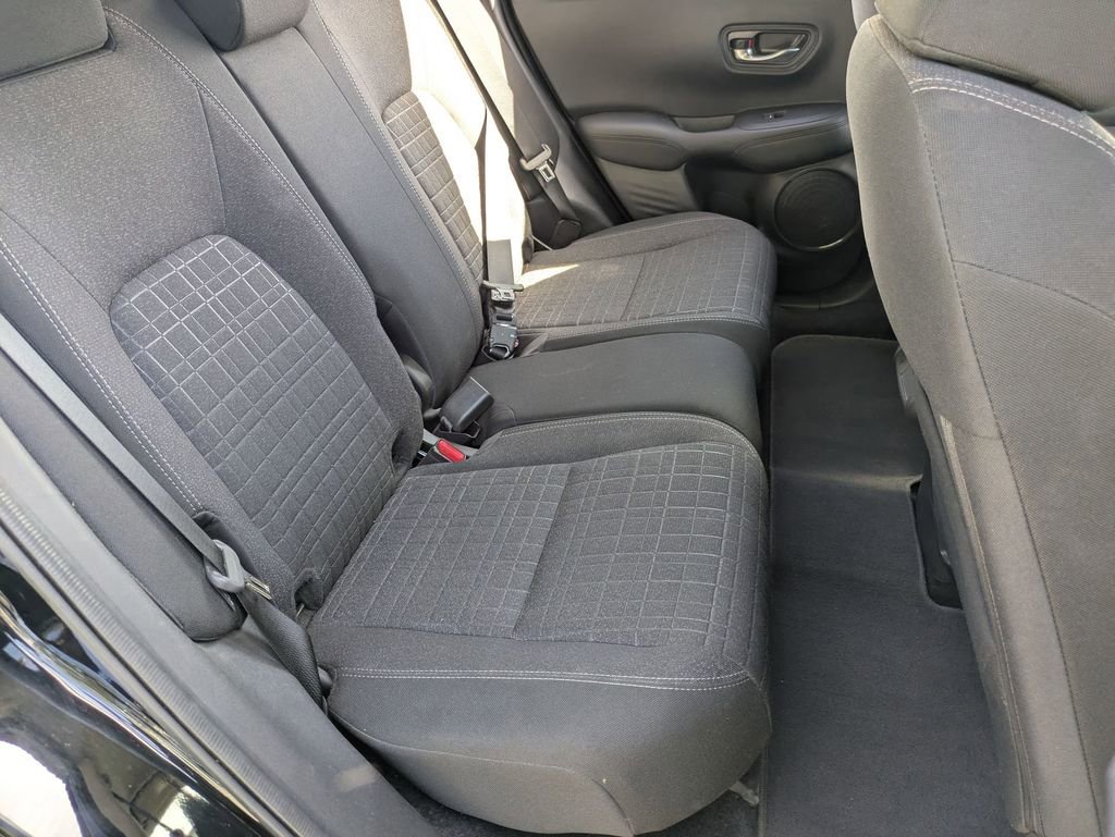 Used 2025 Honda HR-V LX image 27