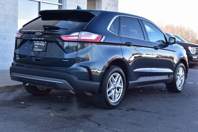 Used 2022 Ford Edge SEL image 11