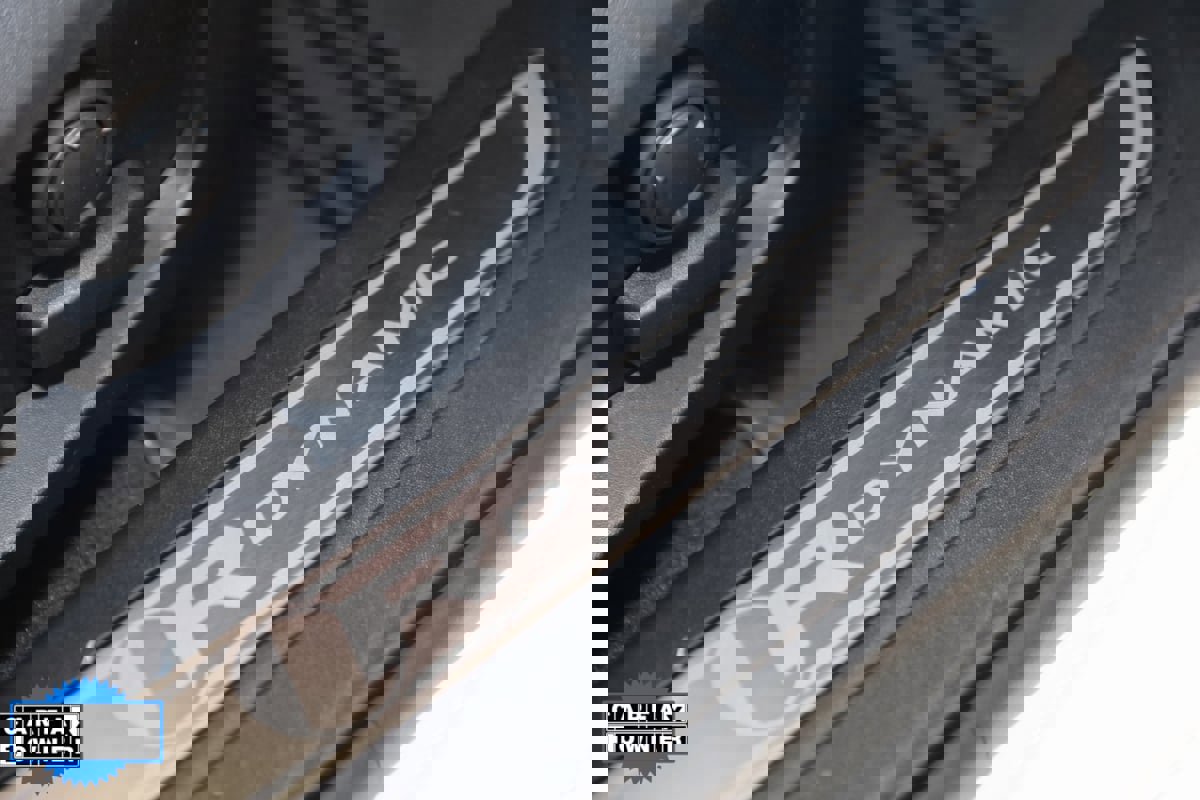 Used 2023 Jaguar XF R-Dynamic SE image 15