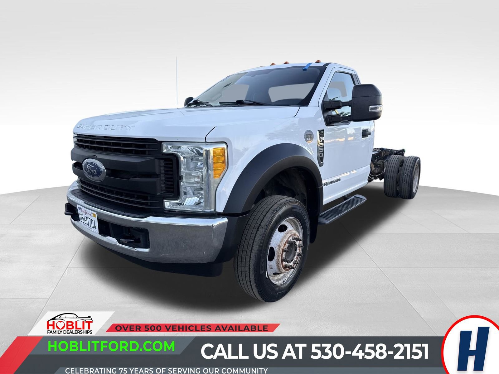 Used 2017 Ford F550 2WD Regular Cab Super Duty image 1