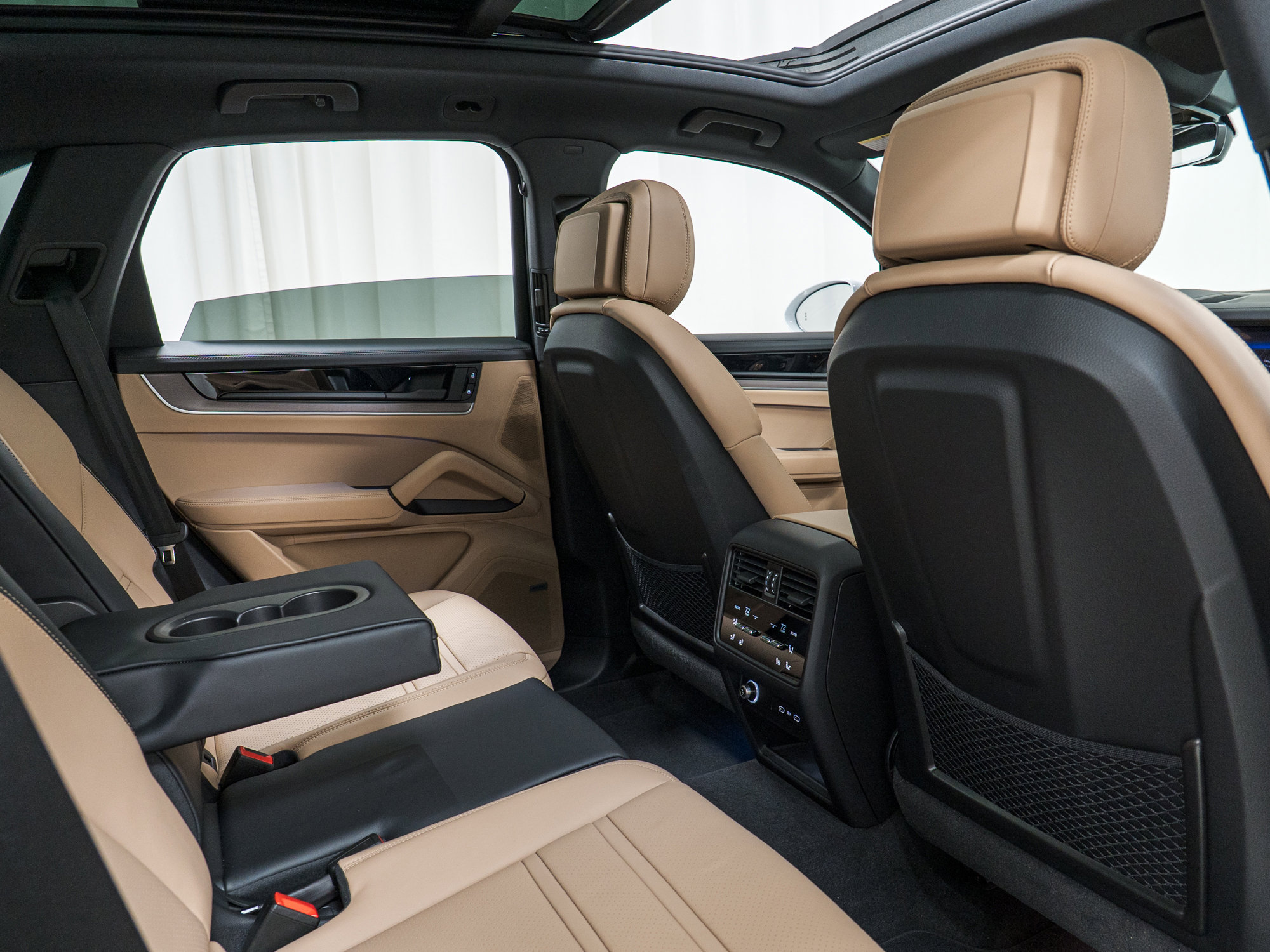 New 2026 Porsche Cayenne S image 24