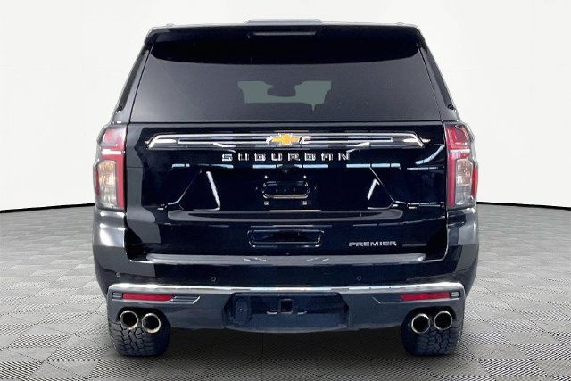 Used 2023 Chevrolet Suburban Premier RWD image 5