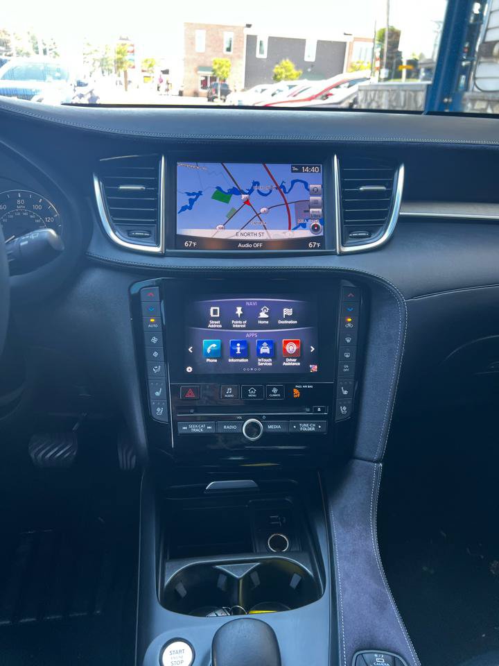 Used 2019 INFINITI QX50 Essential w/ Sensory Package AWD/4WD image 16