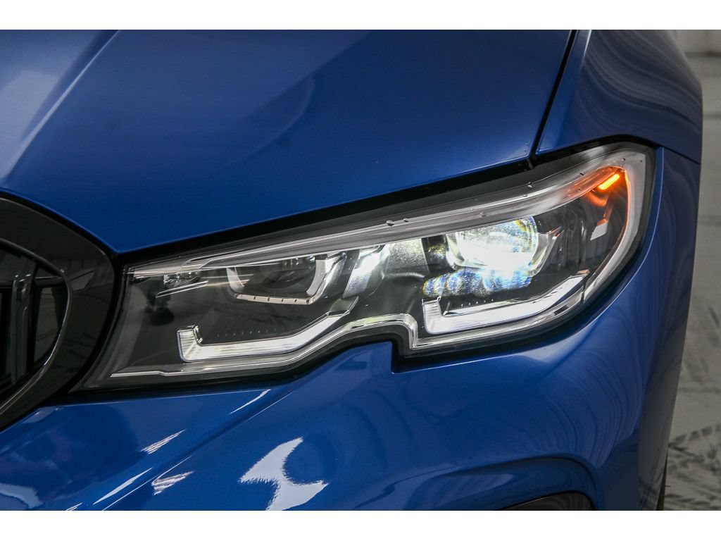 Used 2019 BMW 330i xDrive Sedan w/ M Sport Package AWD/4WD image 25
