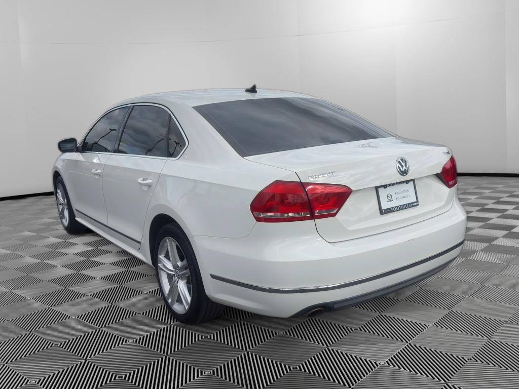 Used 2013 Volkswagen Passat TDI SEL Premium FWD image 5