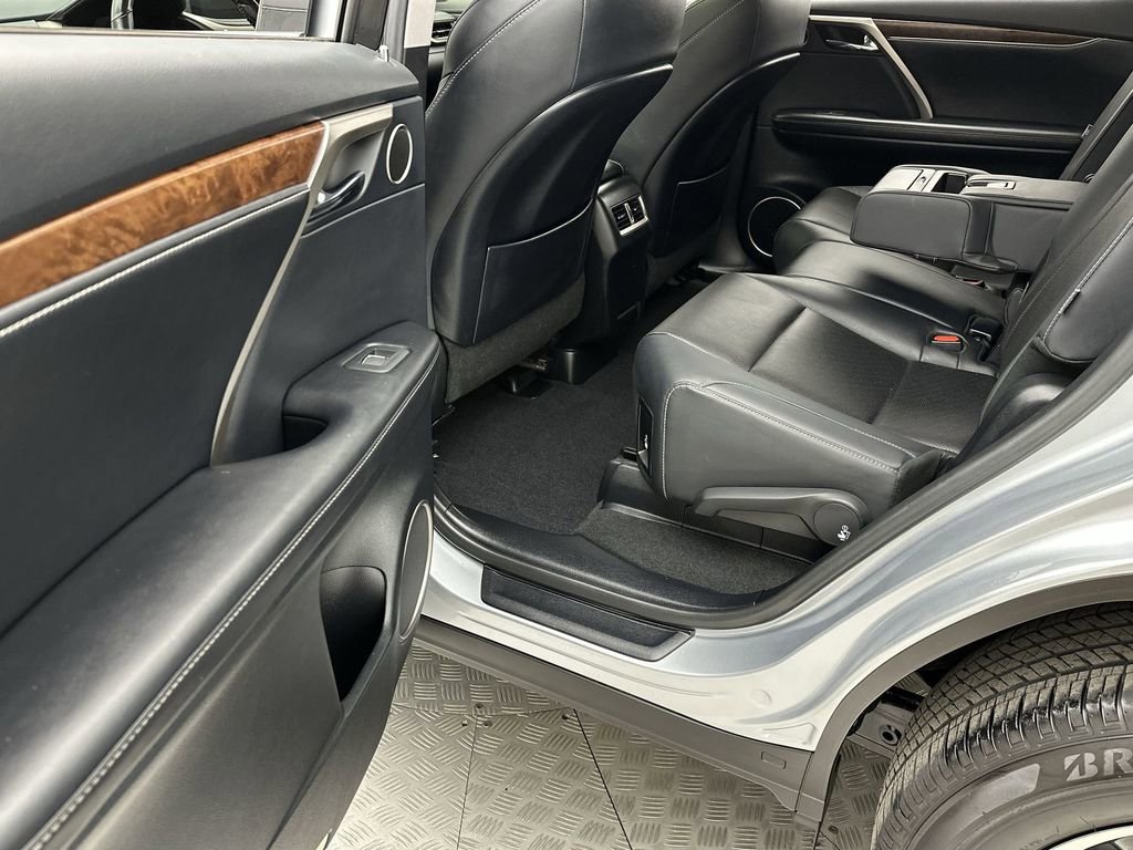Used 2022 Lexus RX 350L Premium w/ Premium Package image 23