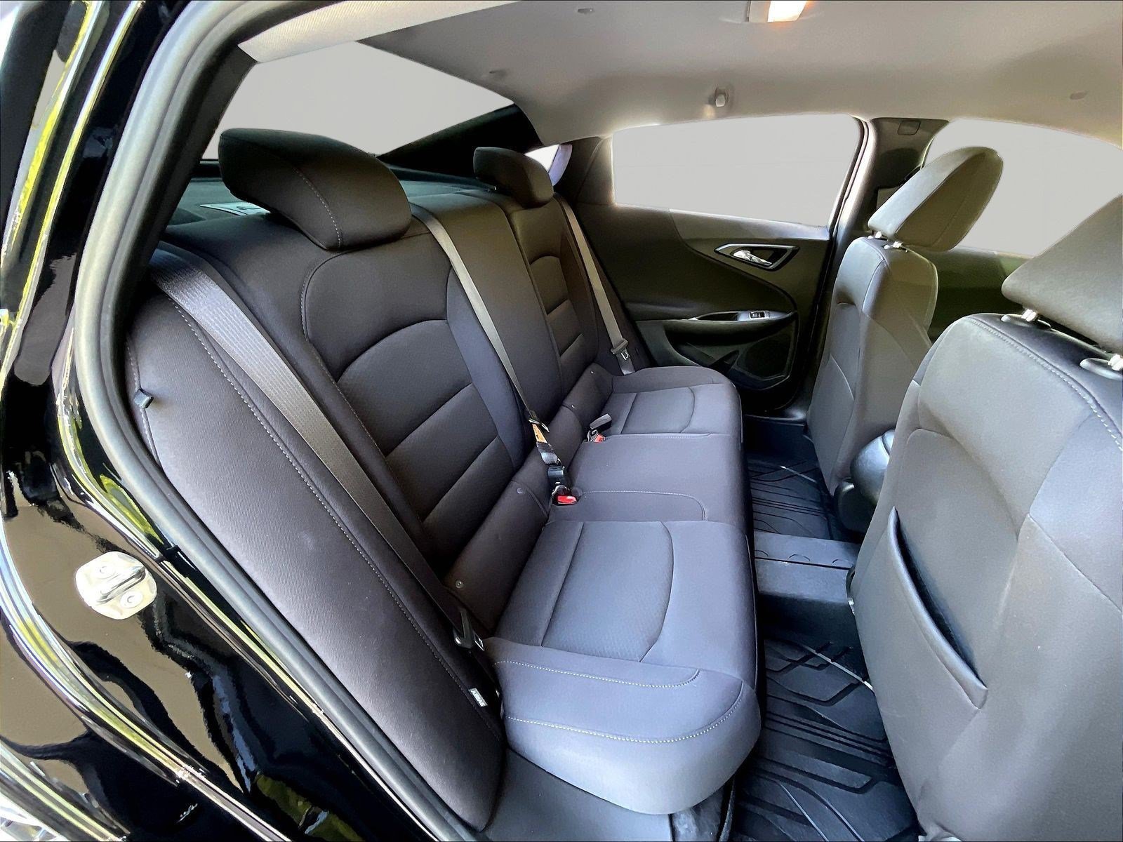 Used 2024 Chevrolet Malibu RS FWD image 24