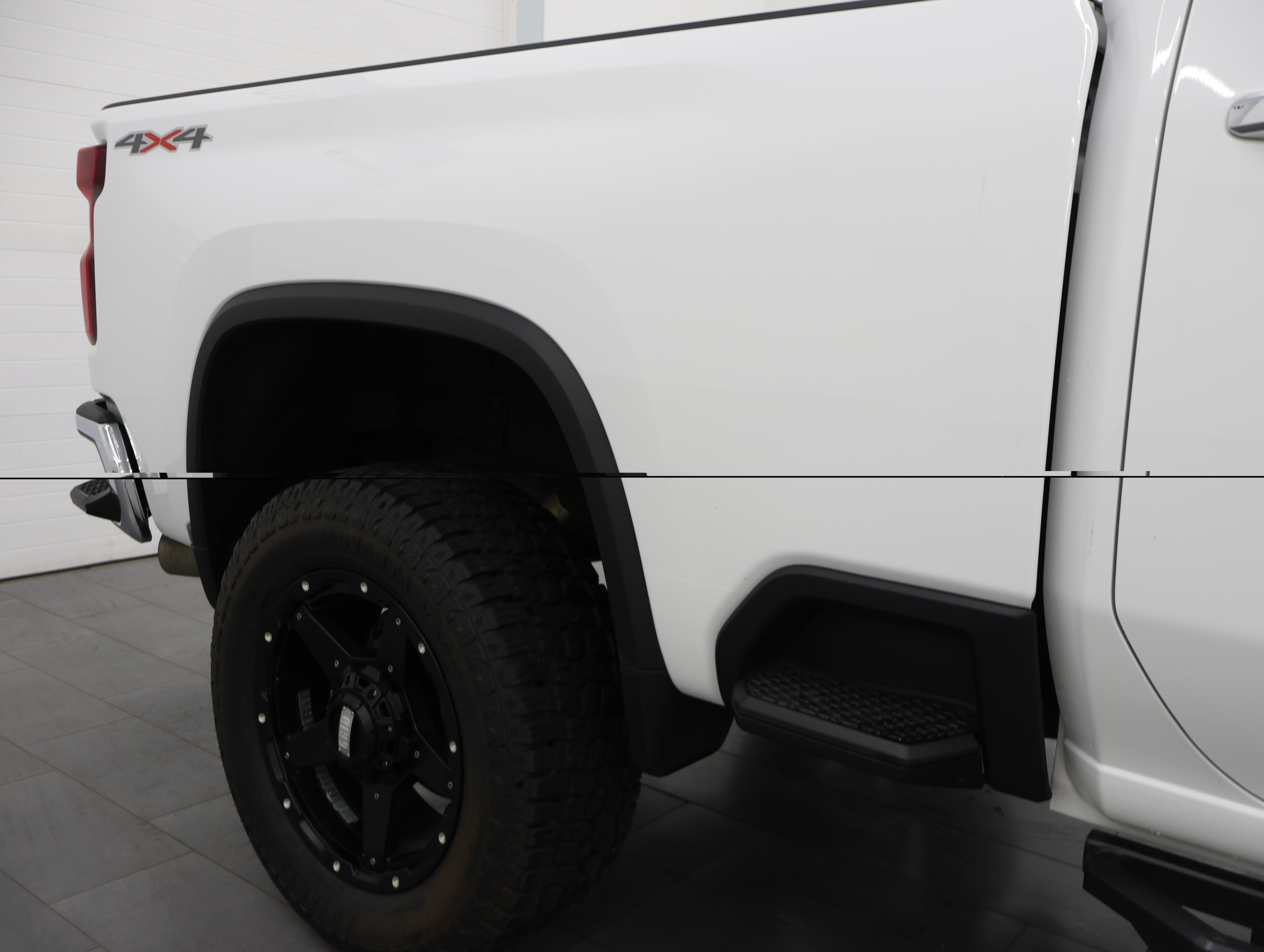 Used 2023 Chevrolet Silverado 2500 LTZ AWD/4WD image 26