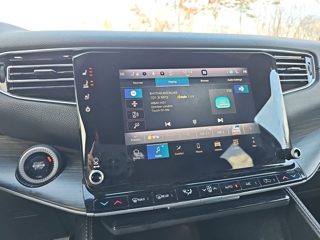 Used 2024 Jeep Wagoneer L Series II w/ Flexible Seating Group image 24