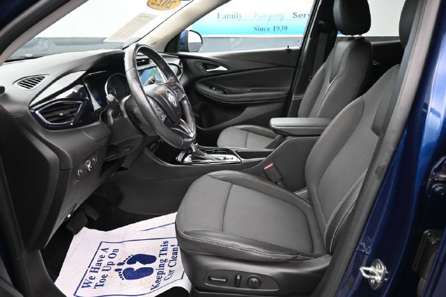 Used 2022 Buick Encore GX Preferred w/ Cold Weather Comfort Package AWD/4WD image 11