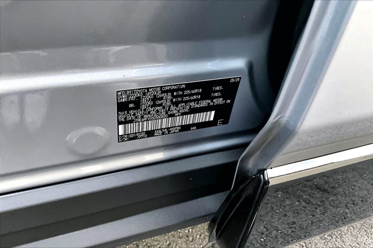 Certified 2025 Toyota RAV4 XSE w/ Advanced Technology Package AWD/4WD image 34
