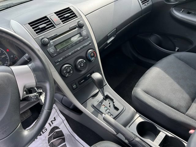 Used 2009 Toyota Corolla S w/ Sport Pkg FWD image 31