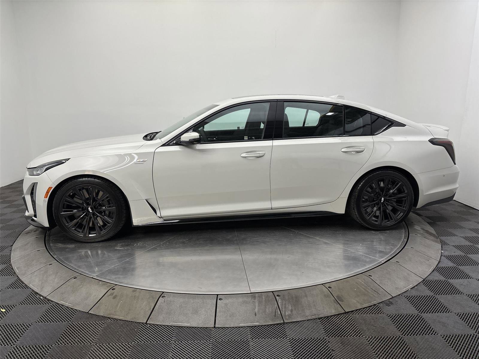 Used 2022 Cadillac CT5 V Blackwing w/ Parking Package image 16